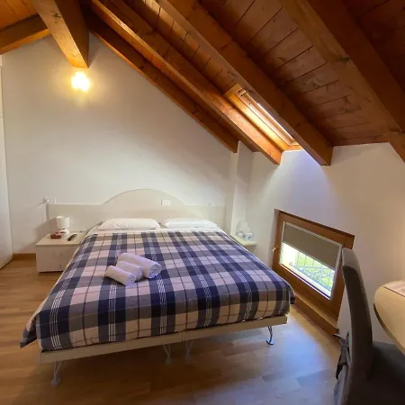 A Due Passi -